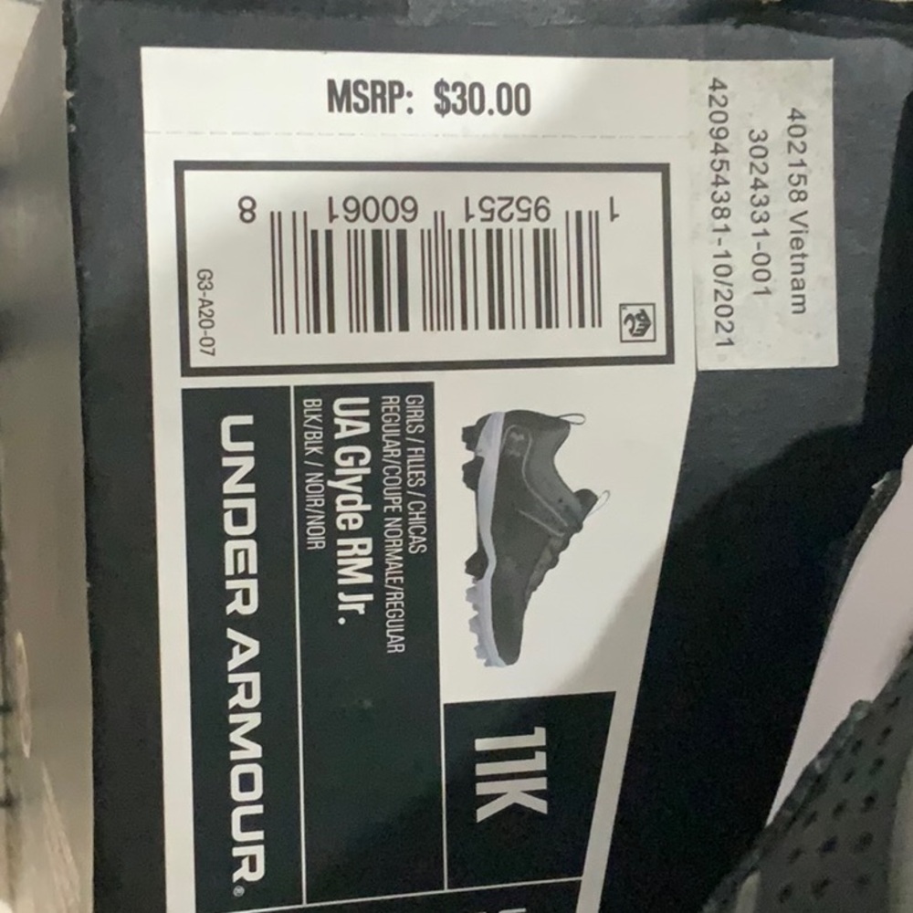Under Armour UA Glyde RM Jr. Black Athletic Girls Shoes size 11 Regular